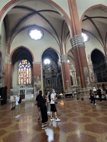 Bologna Basilica interior