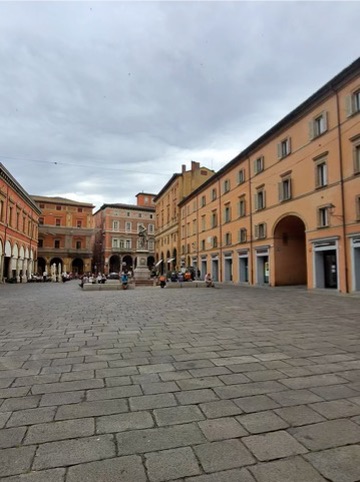 Bologna piazza