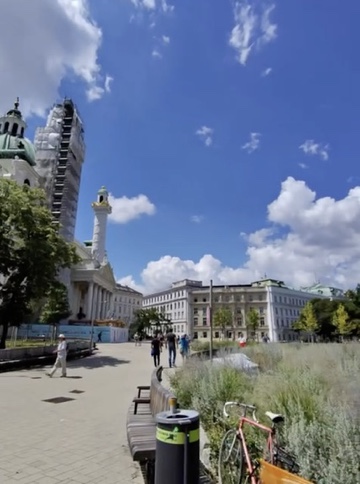 Karlsplatz